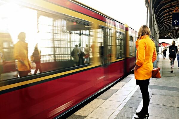 Straßenbahn Zug Bahn Nachhaltigkeit